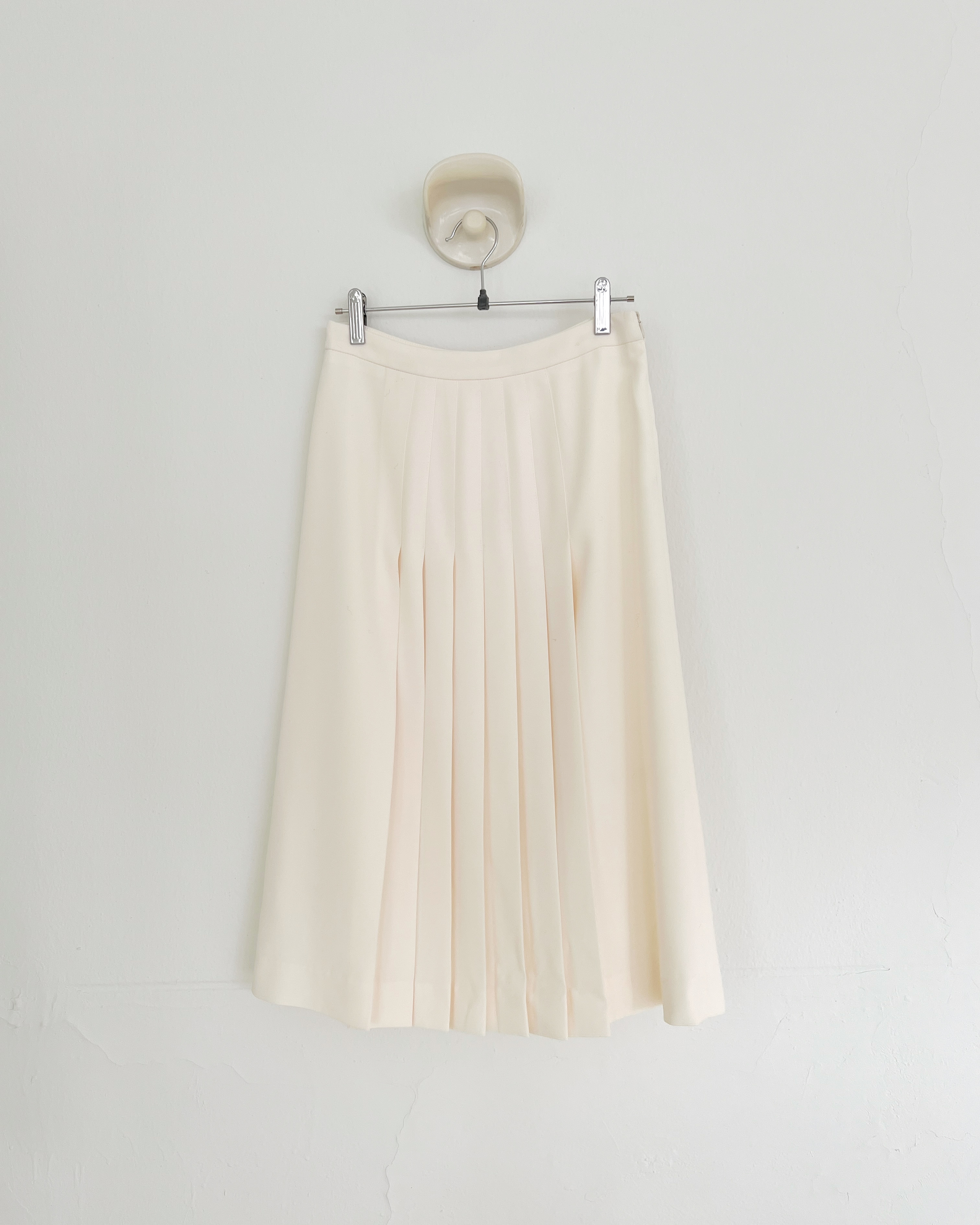 pleats skirt (ivory)